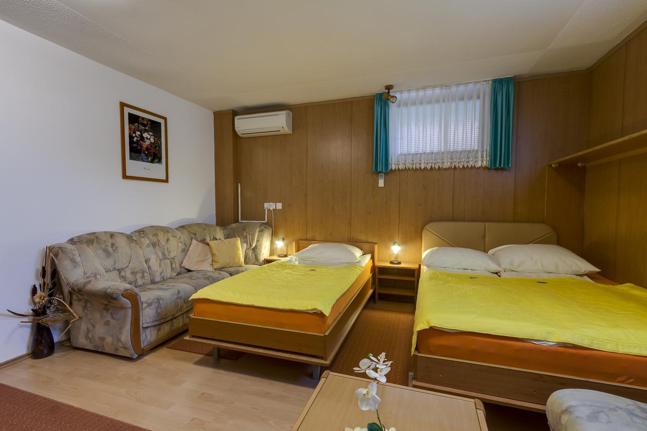 Bed & Breakfast & Jana 3*